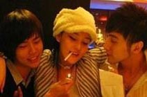 旧照曝出张馨予曾是“坐台女”