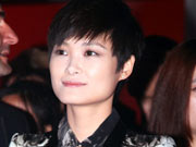 李宇春戛纳日夜皆美