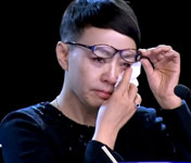 父亲无私为子惹丹丹流泪