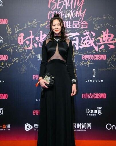 ����Ů��ʮ����Ů����ϲ����һλ����������