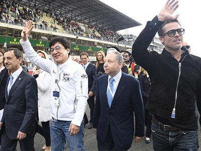 成龙亮相勒芒赛场