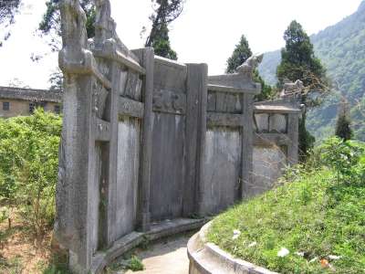 《经典传奇》20150123:中国五大诡异古墓之谜