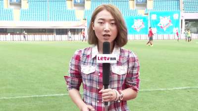 球场变散打擂台!菲律宾篮球赛惊现火爆群殴-乐