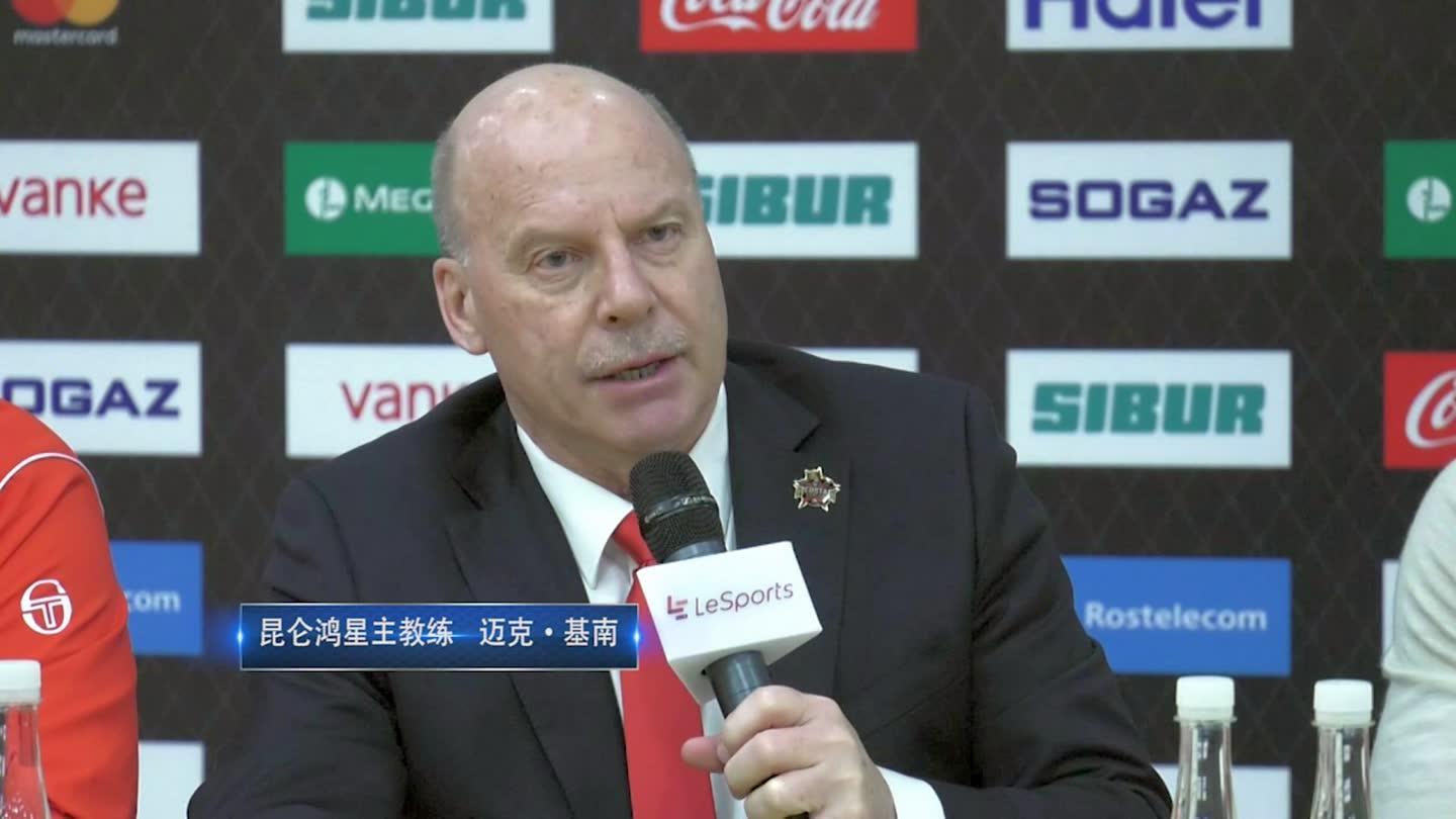 小威首晒爱女照片 宝宝可爱惹人怜