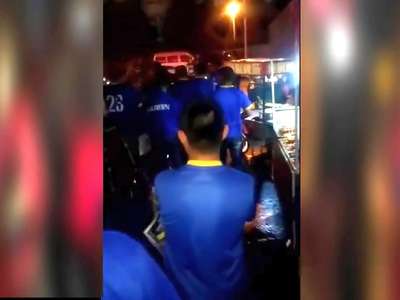 [视频]男子携小三看球被电视直播 妻子赶往球场捉奸