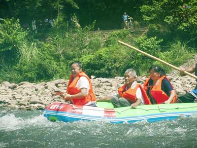 [视频]桑植旅游：狗儿滩漂流