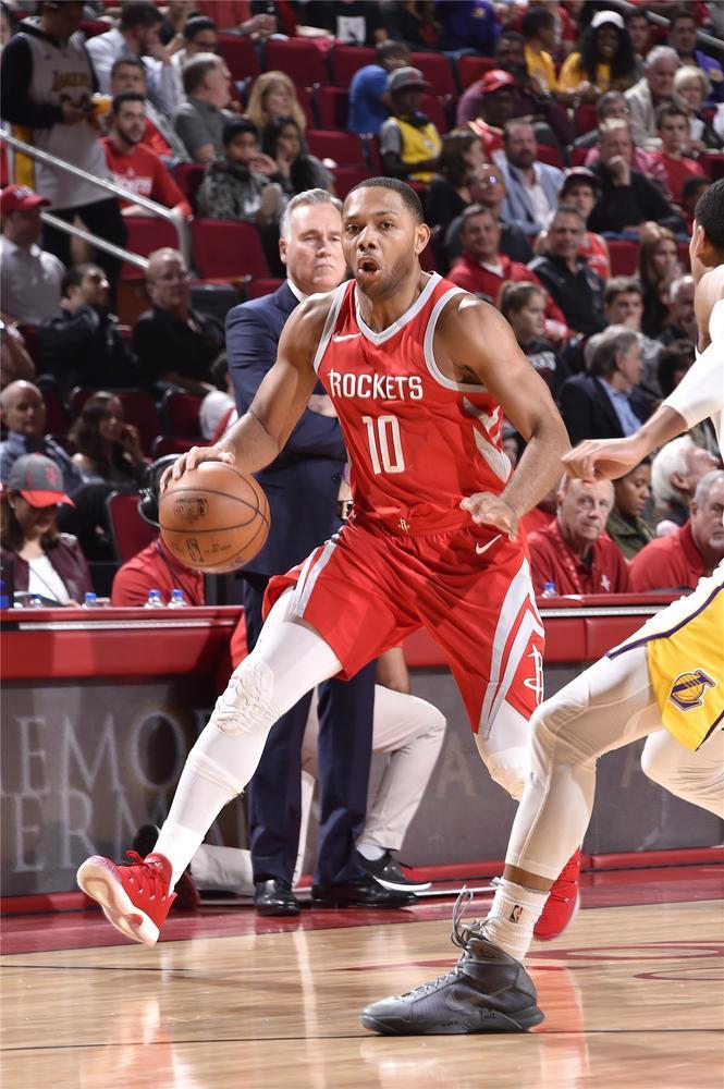 哈登组织串联全队 砍下18分12助攻全能数据