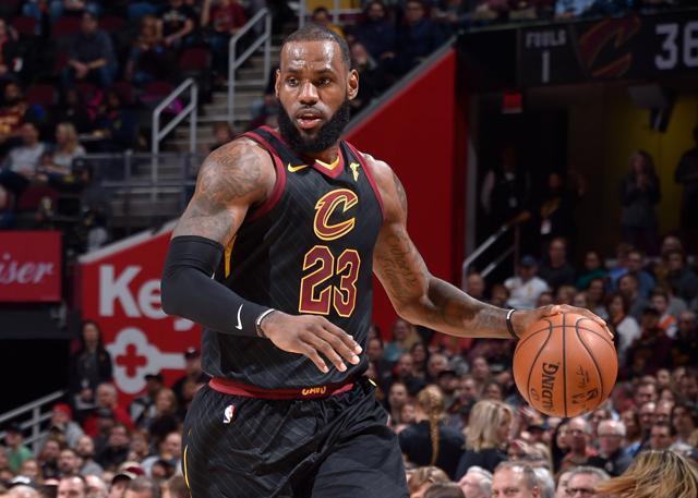 无语!安东尼还惦记去火箭,这次还要拉詹姆斯早