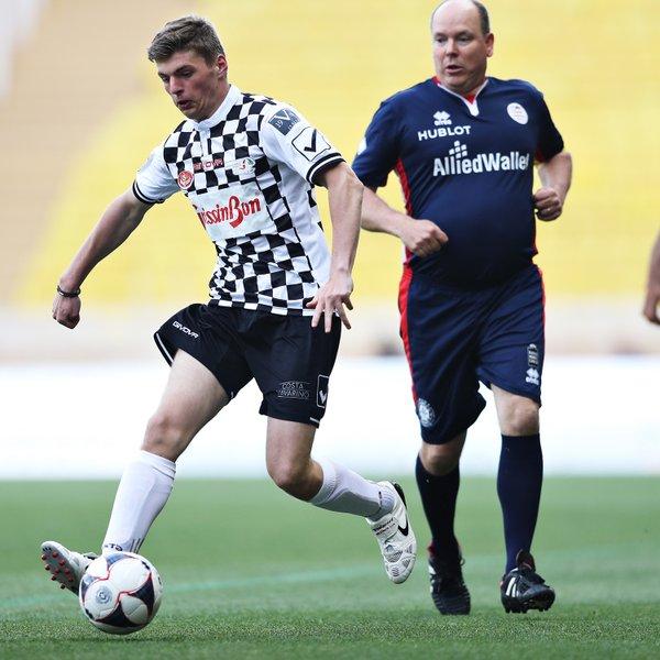 F1摩纳哥慈善足球赛 阿隆索任意球破门