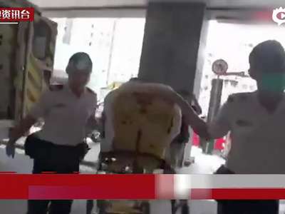 [视频]内地游客不愿购物 打伤香港导游被捕