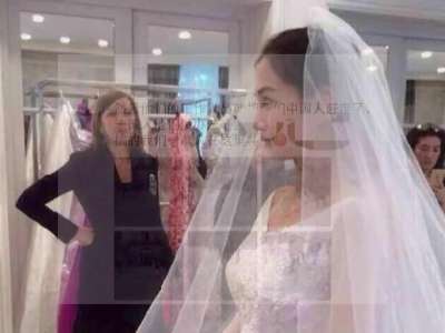 [视频]真要结婚了？网友曝黄晓明Baby法国拍婚纱照