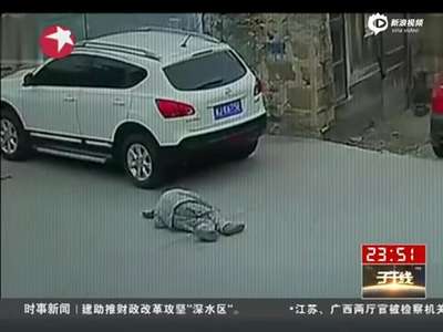 [视频]彭州：老人骑车自摔诬赖学生