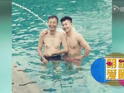 [视频]李小鹏一家泳池享受清凉 奥莉与爷爷共游泳