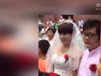 [视频]江苏一90后娶52岁新娘 女方经营珠宝新郎为其员工