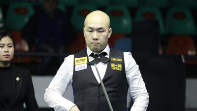 邓超千玺PK舞技 超哥搞笑舞蹈被封80年代迪厅舞王