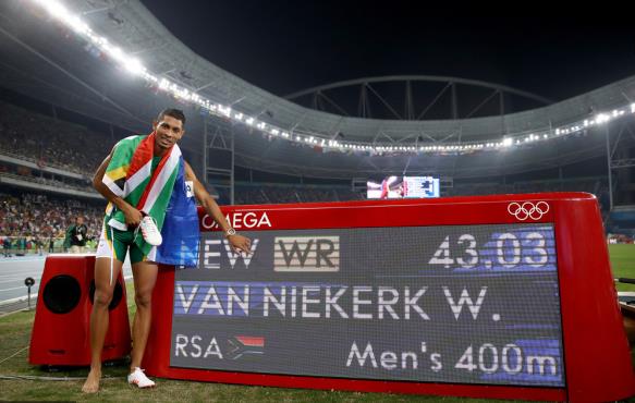 博尔特跑得快嘴还开过光 预言范尼破400米世界纪录