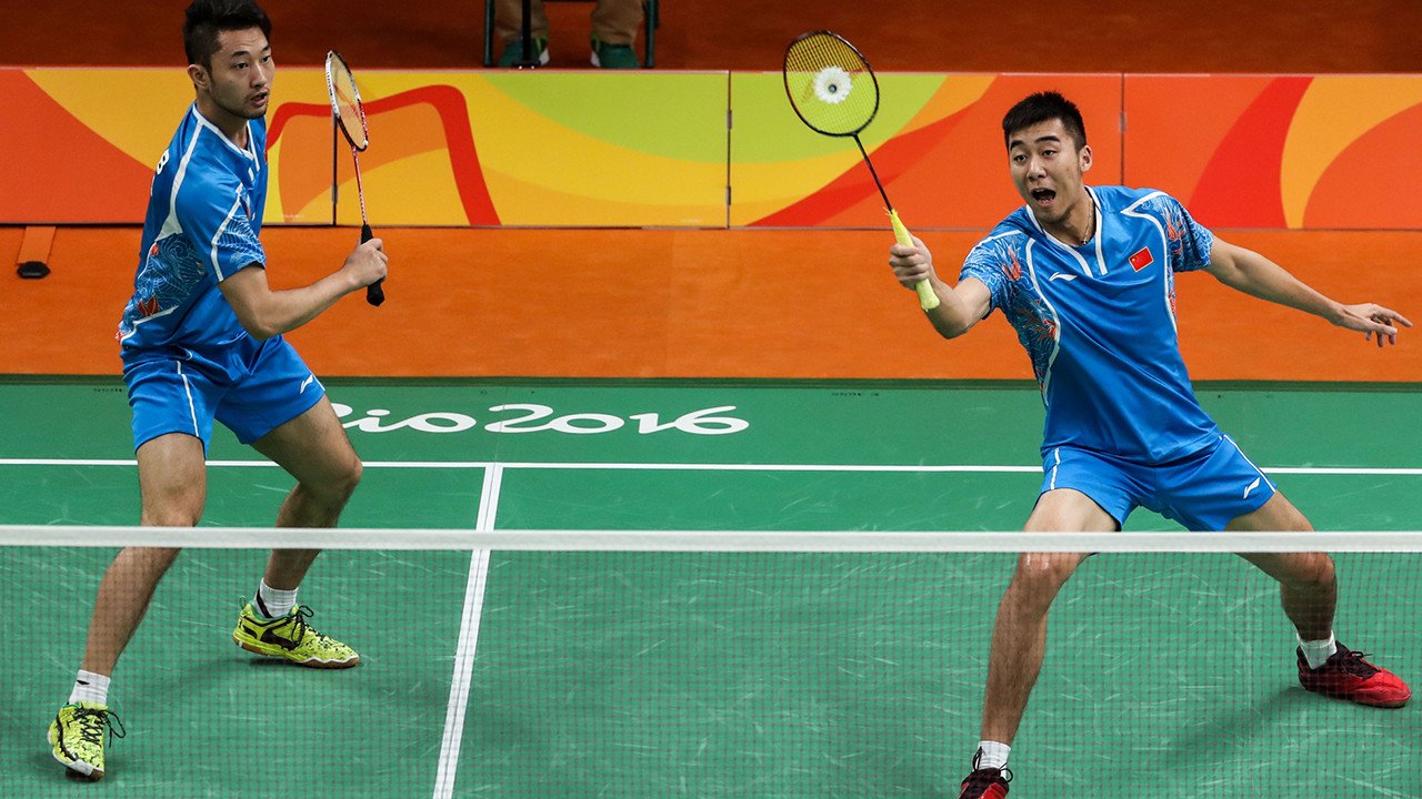 柴飚\/洪炜2-1力克俄罗斯组合 挺进羽毛球男双半决赛