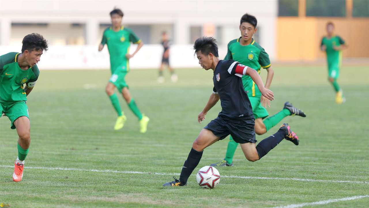 2016长城杯北京国际青少年足球赛决赛开战在