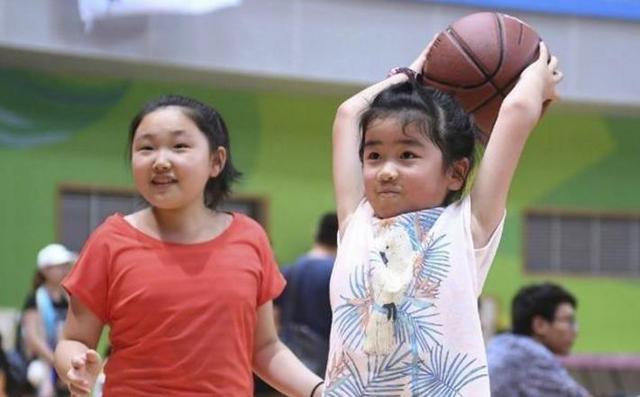 姚明女儿身高图片