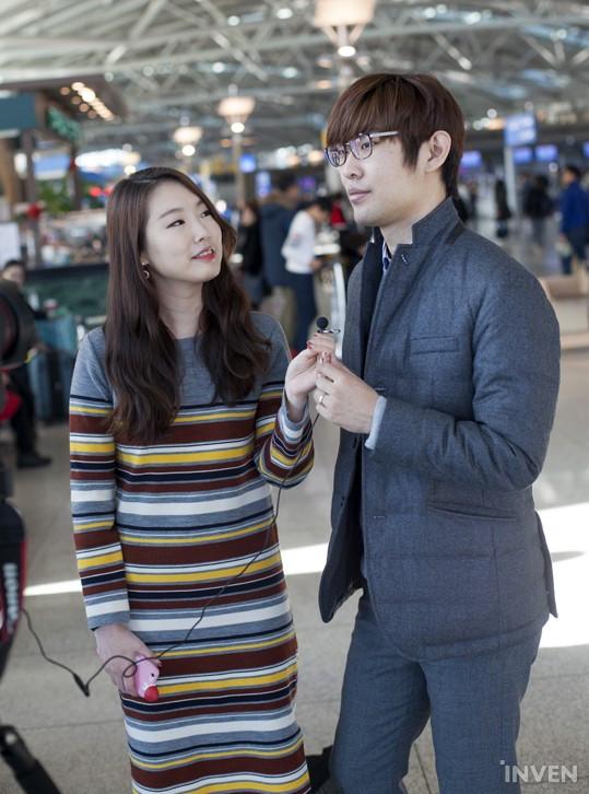 LCK全明星队集合 安掌门与妻子引人瞩目