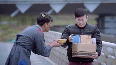 劫匪要求被劫美女竟干这种事