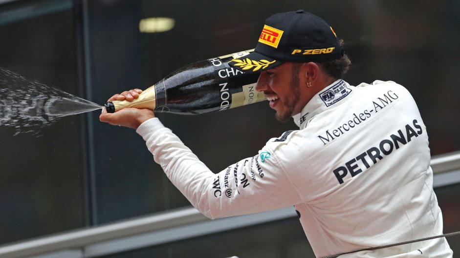 福布斯运动员财富榜 汉密尔顿第十维特尔紧随