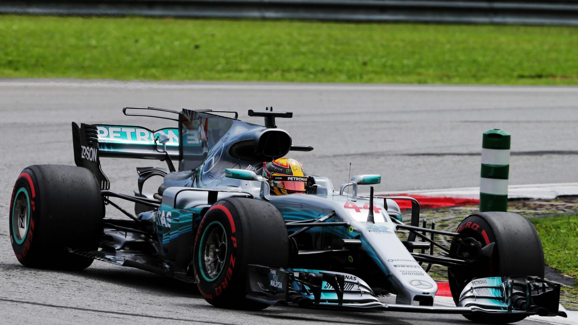 F1v视频视频|马来西亚大奖赛排位赛录像全场|马长头磕视频图片