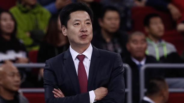 郭艾伦17分王哲林10分 辽宁94