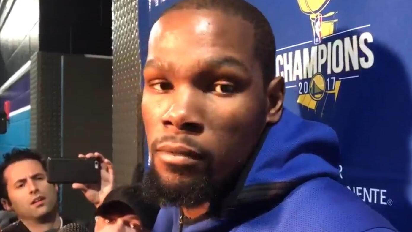 侃姚明详谈自抛自扣!麦迪名人堂访谈精华版