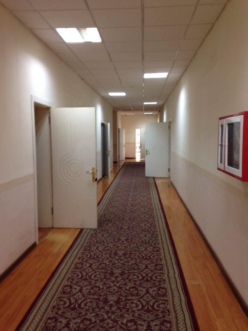 揭开乌兹别克斯坦足协神秘面纱 白色小楼简单