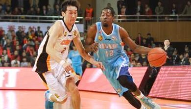 曝两外援告新疆队欠薪! 邓华德大巴曾有先例