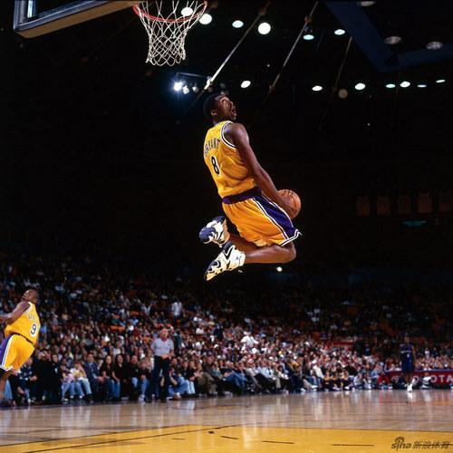 精选: 科比生涯100大最精彩的扣篮瞬间-乐视体育