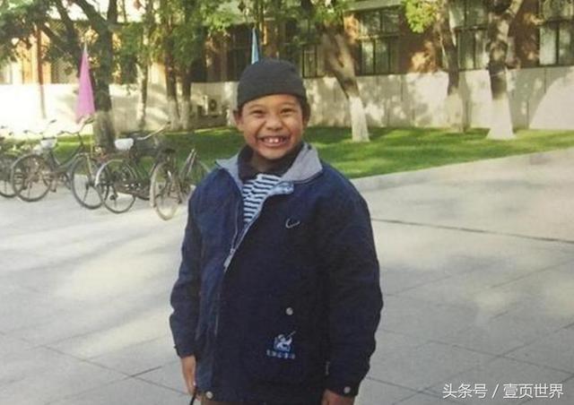 20岁中非混血篮球天才,貌如詹姆斯却京腔特溜