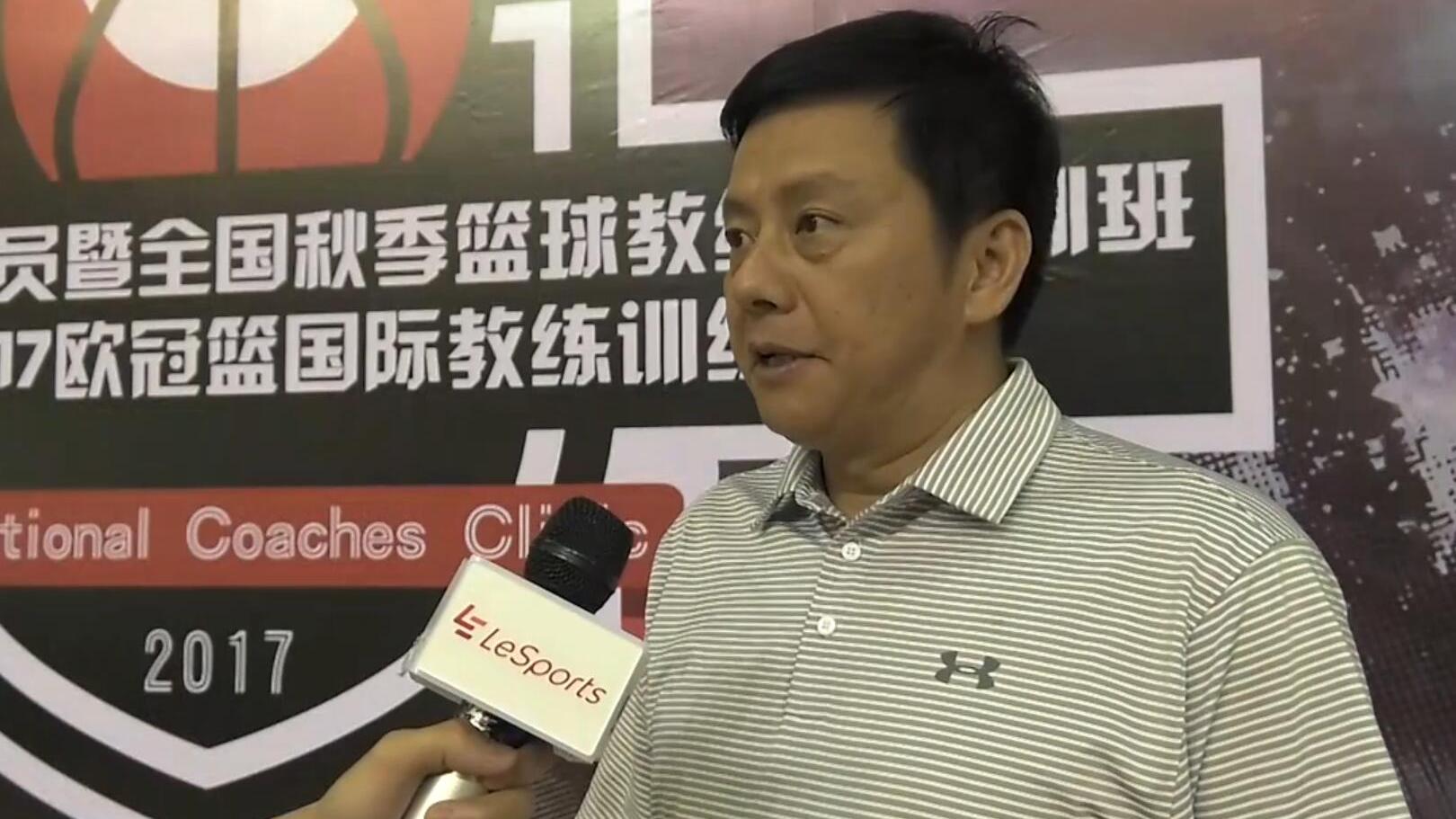 郭艾伦19分 中国61