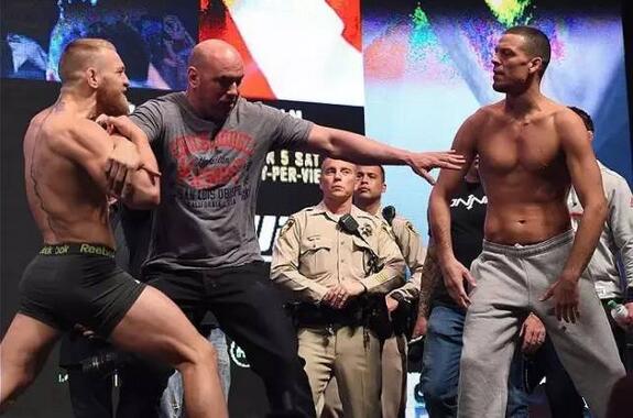 ufc200ͷ vsɳս