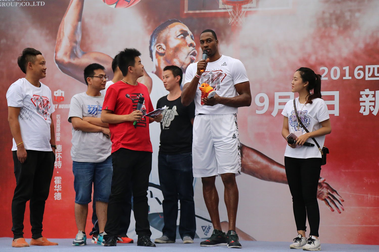 霍华德中国行再掀高潮 乌鲁木齐见面会嗨翻天-乐视体育