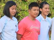 陈一冰与00后擦出火花 女子军团催泪来袭