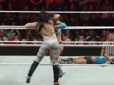 <em>内衣</em>肉搏战!<em>WWE女子</em>摔跤很疯狂_百度影视