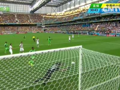 大师兄<em>翻唱</em>《<em>春泥</em>》美女围簇 发音美妙惹缪杰