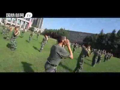 [视频]超萌征兵宣传片发布 军营版《小苹果》