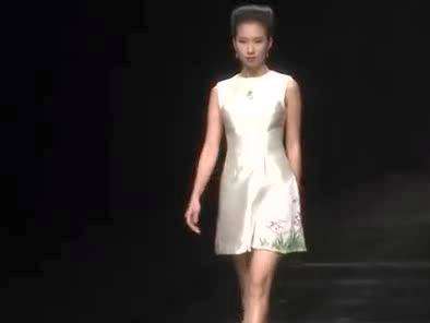 <em>梁宏达</em>谈母爱:为了<em>儿女</em>拒绝再嫁_百度影视
