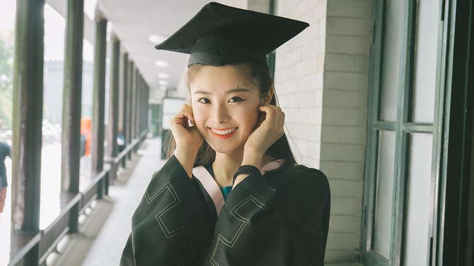 巴啦啦小魔仙里的林小君 如今长得这么美